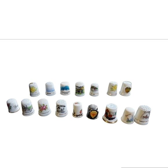 Thimble Collection from Travels - Picture 1 of 13